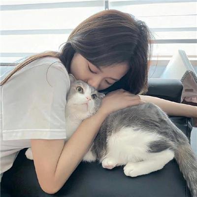 一个叫阿宝的男孩